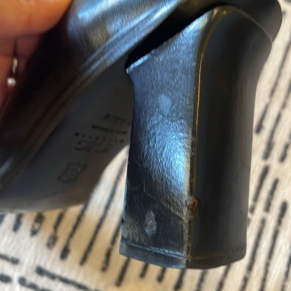 Vintage Y2K BCBG Black Leather Block Heel Loafer 8B - Picture 7 of 7